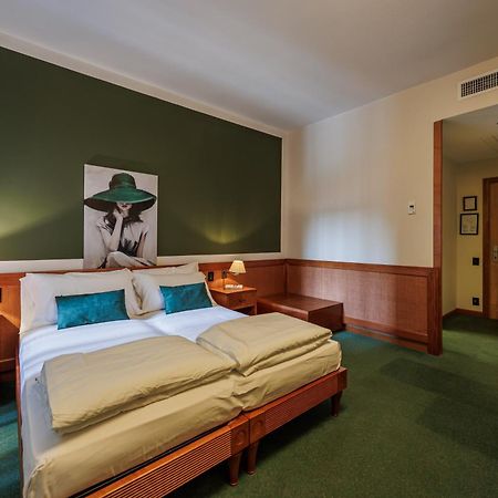 Hotel Alla Grotta Lazise Exterior photo