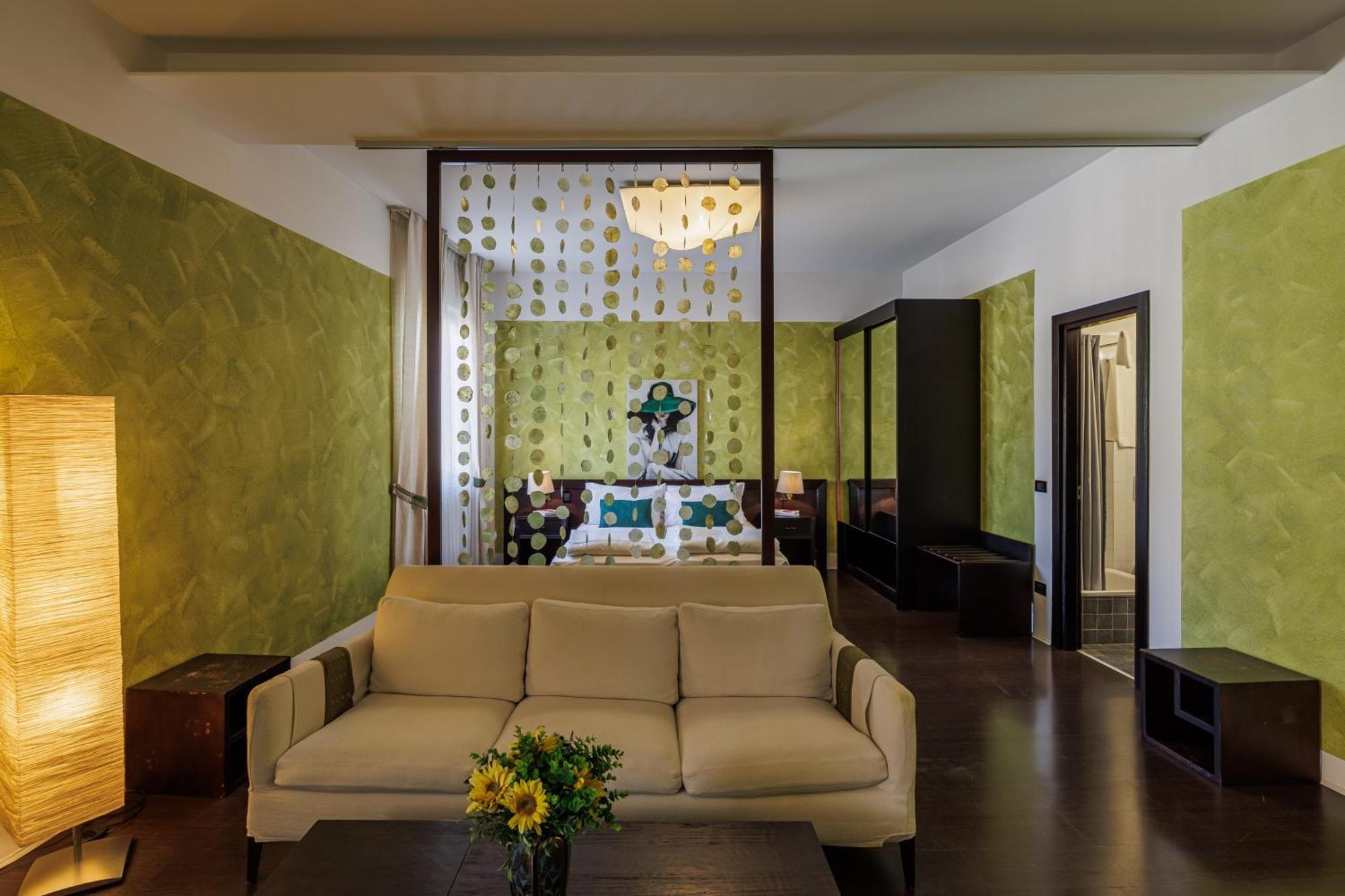 Hotel Alla Grotta Lazise Exterior photo