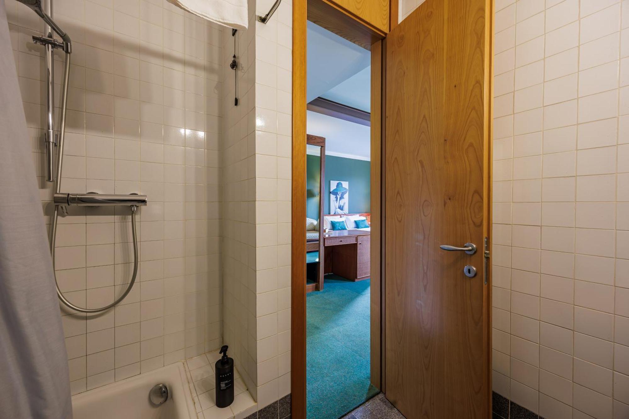 Hotel Alla Grotta Lazise Exterior photo